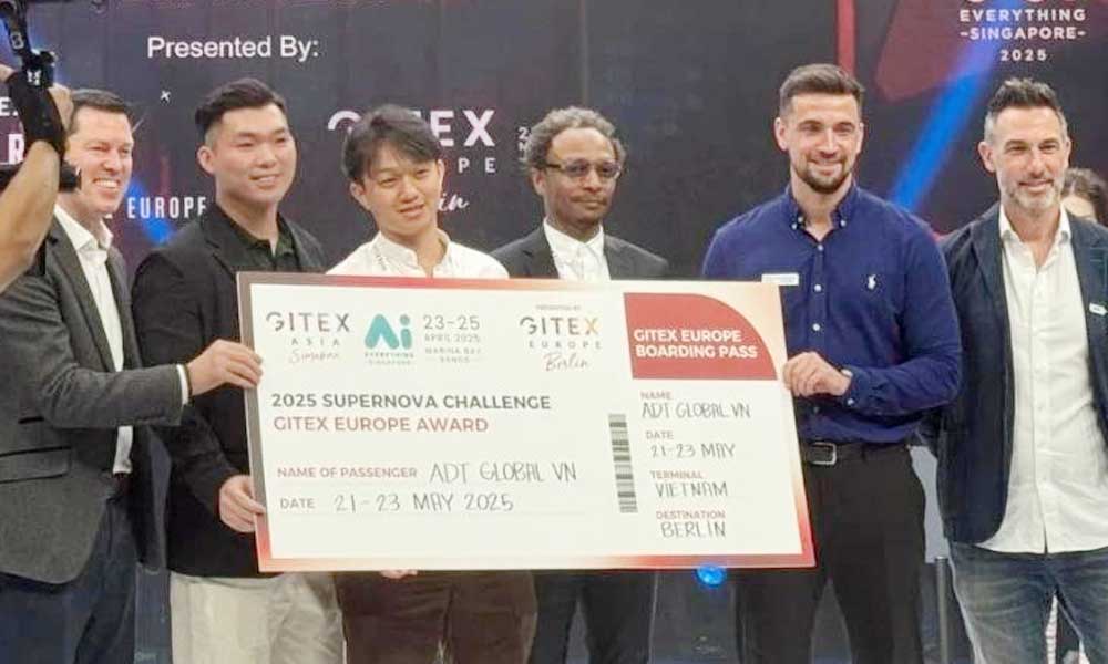 Vietnamese AI assistant wins top prize at GITEX Asia 2025